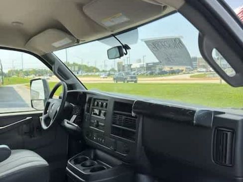 New 2024 GMC Savana 4500 w/ Power Convenience Package RWD image 19