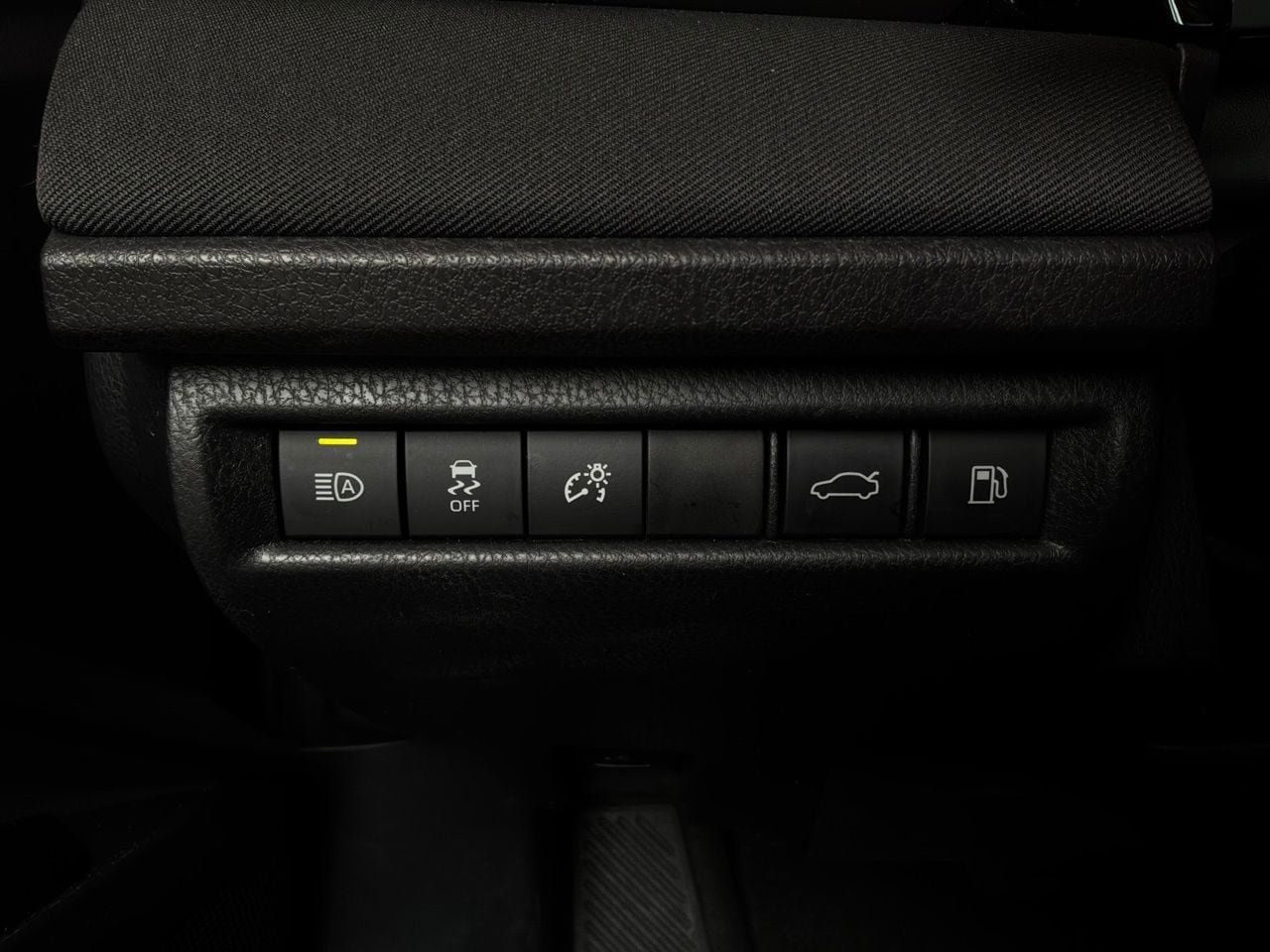Used 2025 Toyota Camry LE FWD image 24