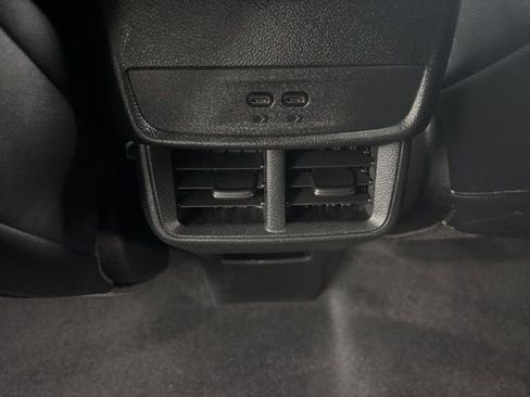 Used 2025 Chevrolet Equinox LT AWD/4WD image 23
