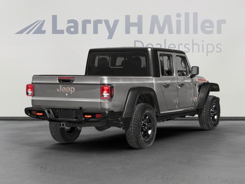 Used 2022 Jeep Gladiator Mojave w/ LED Lighting Group AWD/4WD image 2