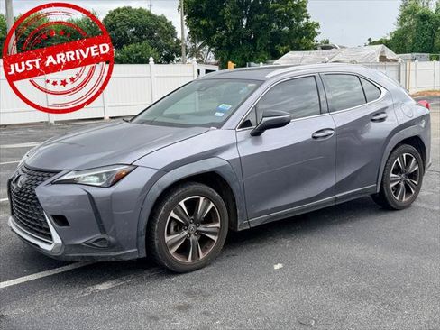 Used 2020 Lexus UX 200 w/ Accessory Package FWD image 2