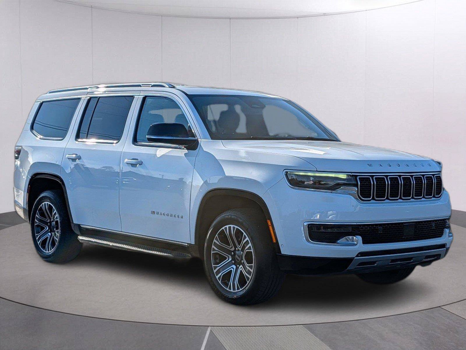 Used 2025 Jeep Wagoneer Series II AWD/4WD image 8