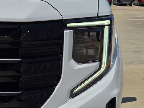 Used 2024 GMC Sierra 1500 Elevation w/ LPO, Elevation Black Package RWD image 27