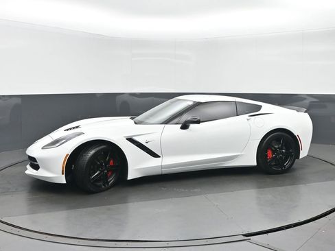 Used 2017 Chevrolet Corvette Stingray Coupe w/ 1LT RWD image 6