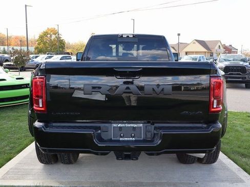 Used 2025 RAM 3500 Limited image 40