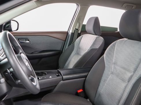 Used 2023 Nissan Rogue SV image 23