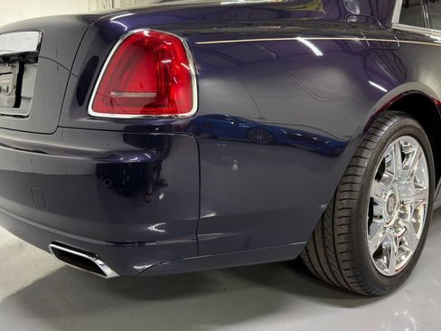 Used 2010 Rolls-Royce Ghost RWD image 12