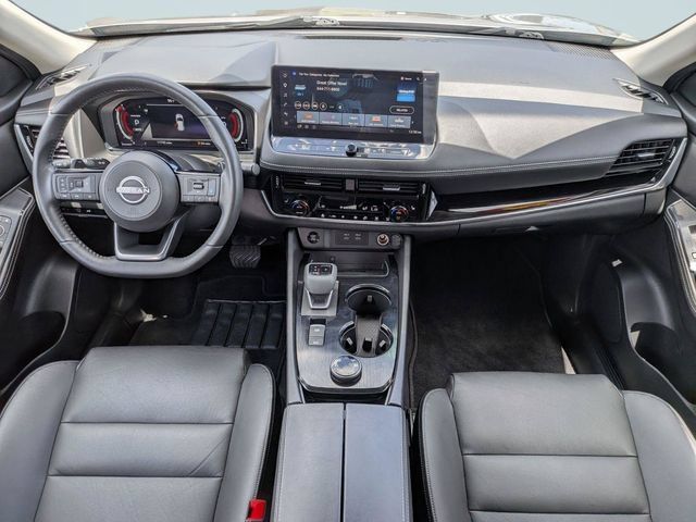 Used 2024 Nissan Rogue SL AWD/4WD image 14