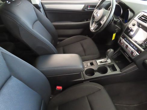 Used 2017 Subaru Legacy 2.5i Premium AWD/4WD image 21