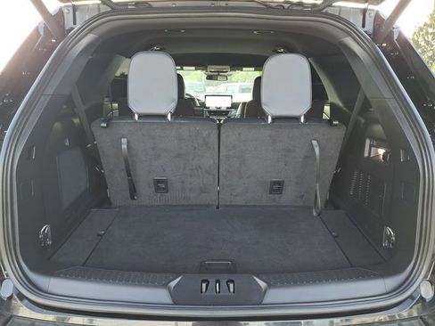 Certified 2025 Ford Explorer ST-Line image 9