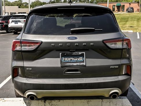 Certified 2022 Ford Escape SE w/ Cold Weather Package AWD/4WD image 9