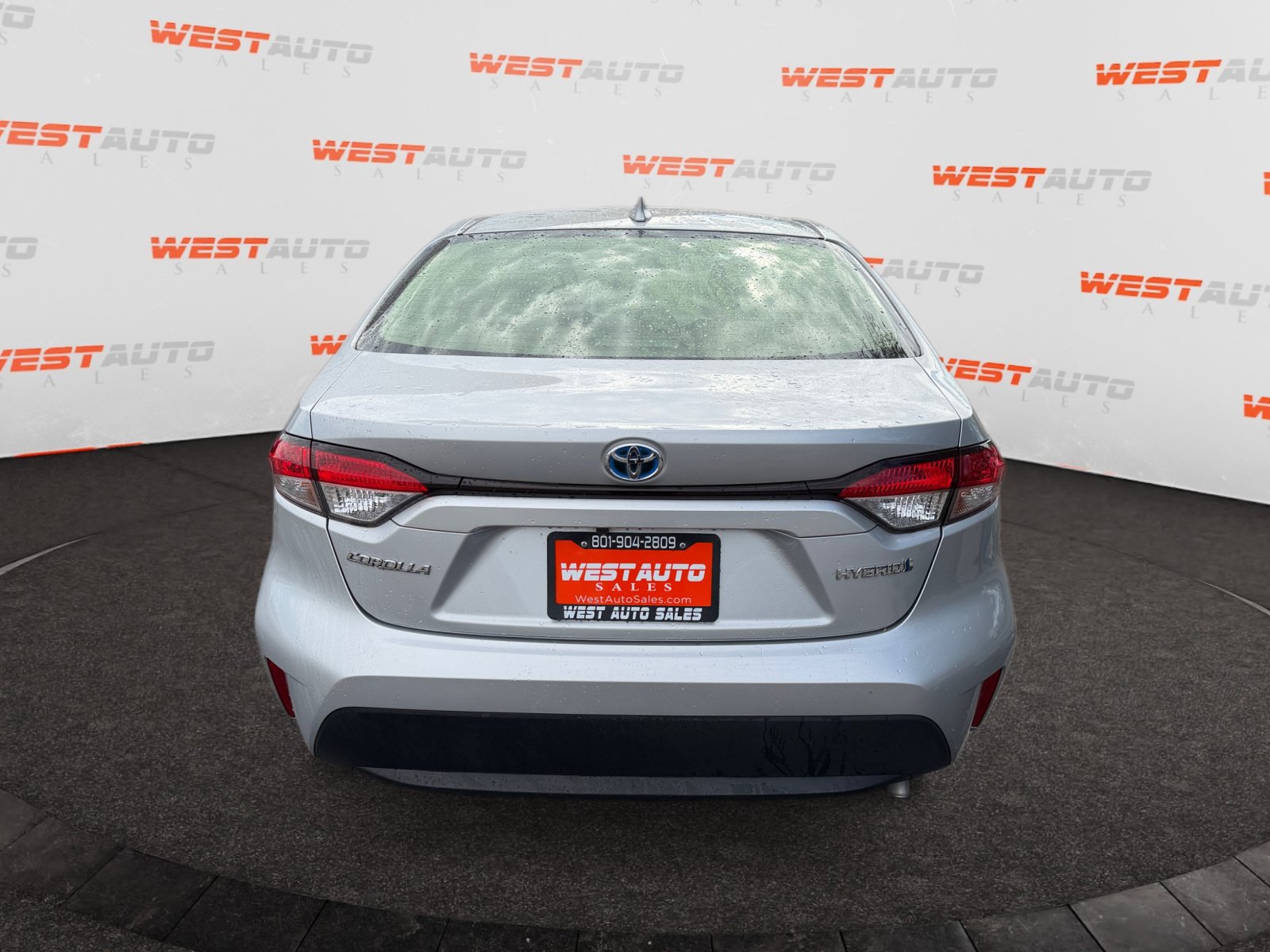 Used 2021 Toyota Corolla LE FWD image 4
