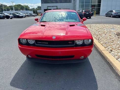 Used 2010 Dodge Challenger R/T RWD image 17