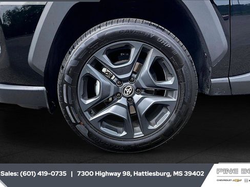 Used 2024 Toyota RAV4 Adventure AWD/4WD image 7