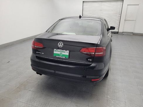 Used 2017 Volkswagen Jetta SE FWD image 7