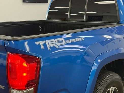 Used 2016 Toyota Tacoma TRD Sport w/ Towing Package image 8