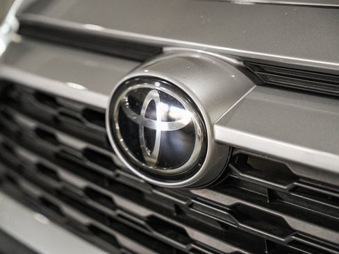 Certified 2023 Toyota RAV4 LE image 6