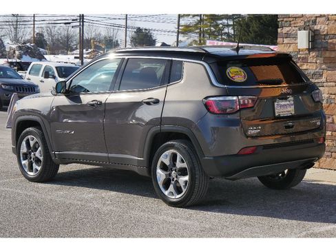 Used 2018 Jeep Compass Limited w/ Navigation Group image 5