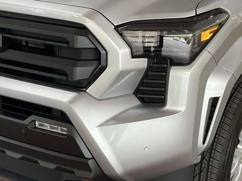 New 2026 Toyota Tacoma SR5 AWD/4WD image 11
