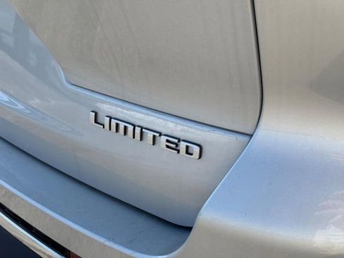 New 2025 Jeep Grand Cherokee L Limited w/ Trailer Tow Package image 5