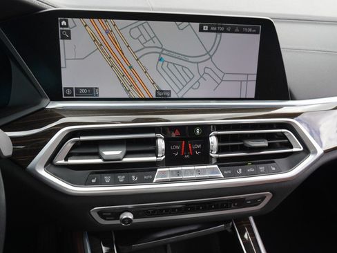 Used 2021 BMW X5 xDrive45e w/ Premium Package AWD/4WD image 16