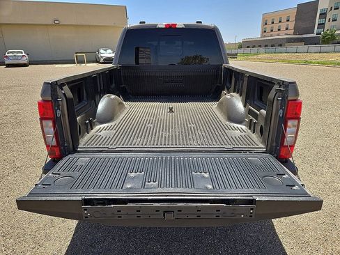 Used 2022 Ford F250 Lariat w/ Lariat Value Package RWD image 13