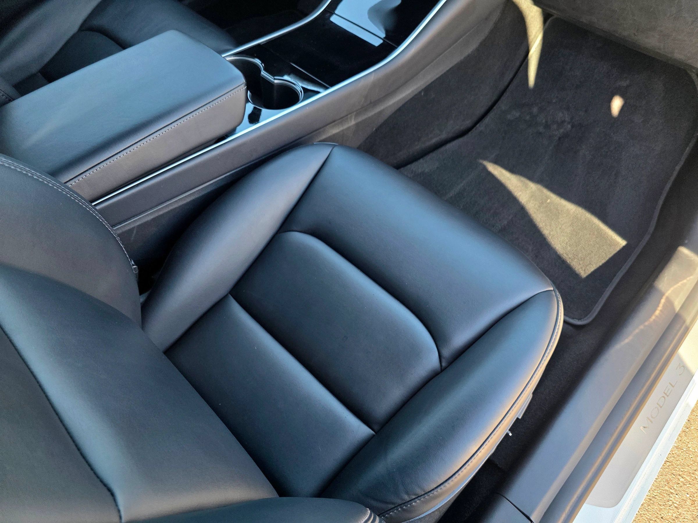 Used 2018 Tesla Model 3 Long Range AWD/4WD image 44