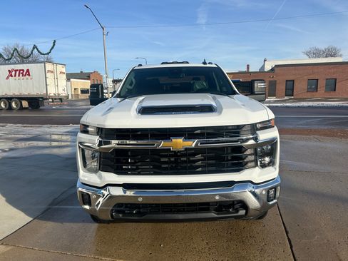 New 2026 Chevrolet Silverado 3500 LT w/ All Star Edition image 3