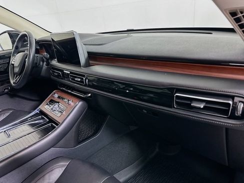 Certified 2023 Lincoln Aviator Reserve w/ Elements Package Plus AWD/4WD image 34