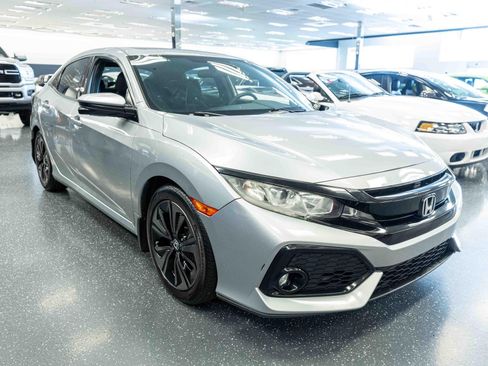 Used 2017 Honda Civic EX image 3