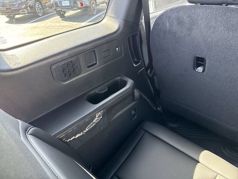 New 2027 Kia Telluride S AWD/4WD image 32