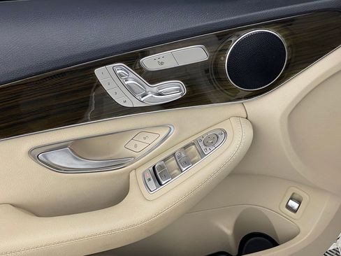 Used 2019 Mercedes-Benz C 300 4MATIC Sedan w/ Premium Package image 24