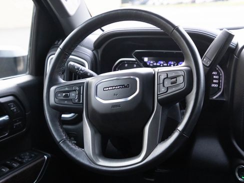 Used 2022 GMC Sierra 3500 Denali AWD/4WD image 15