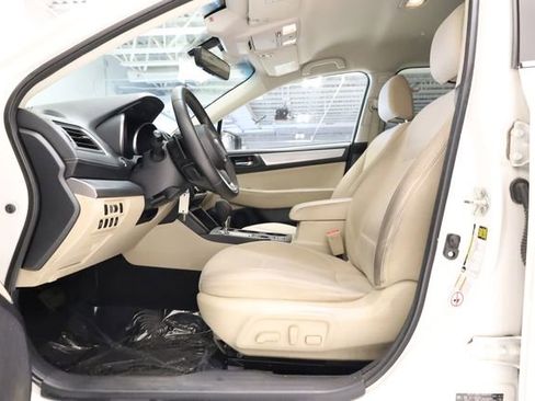 Used 2019 Subaru Outback 2.5i Premium AWD/4WD image 12