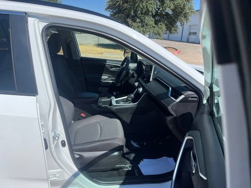 Used 2024 Toyota RAV4 XLE FWD image 19