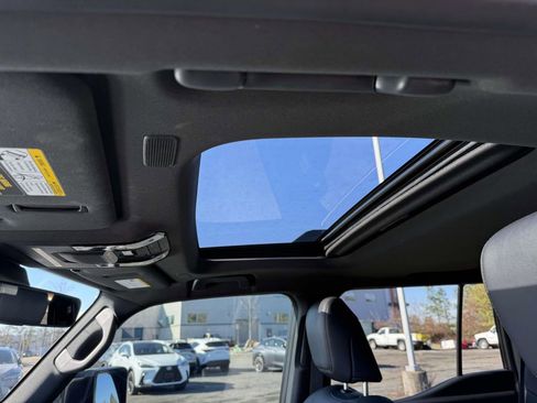 Used 2024 Lexus GX 550 image 20