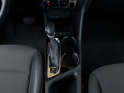 Used 2025 Buick Encore GX Preferred FWD image 13