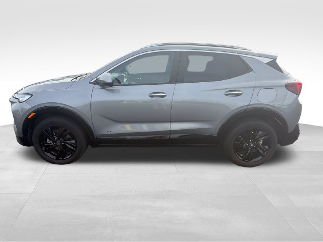 Used 2025 Buick Encore GX Sport Touring w/ Comfort Package AWD/4WD image 2