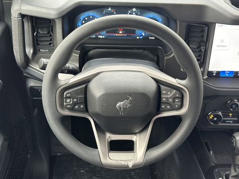 New 2025 Ford Bronco 4-Door image 23