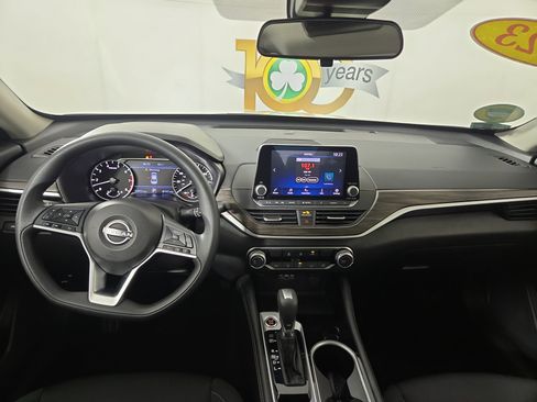 Used 2023 Nissan Altima 2.5 SV image 13