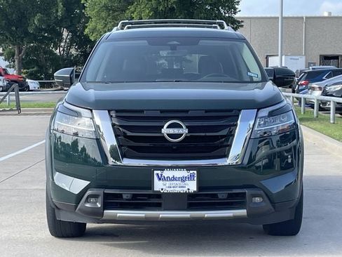 Used 2023 Nissan Pathfinder SL FWD image 7