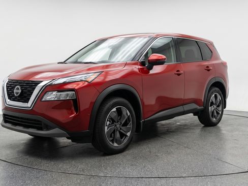 Used 2025 Nissan Rogue SV AWD/4WD image 3