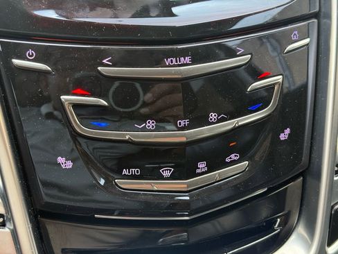Used 2013 Cadillac SRX Luxury w/ Driver Awareness Package FWD image 10
