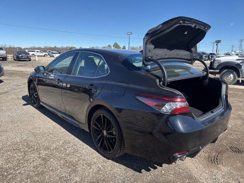 Used 2024 Toyota Camry XSE image 4