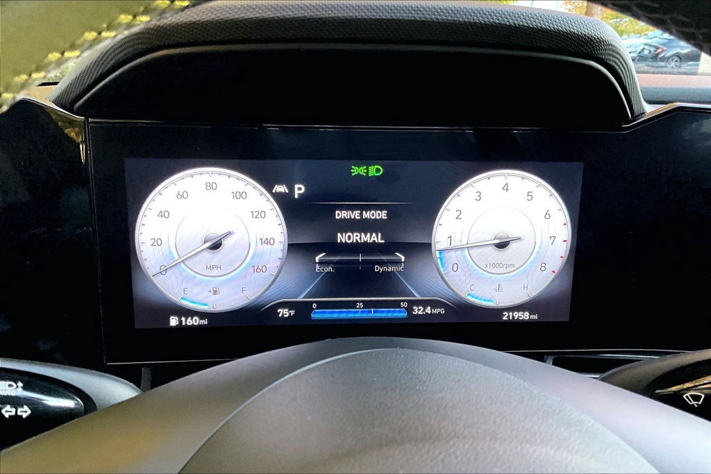 Used 2023 Hyundai Elantra Limited FWD image 10