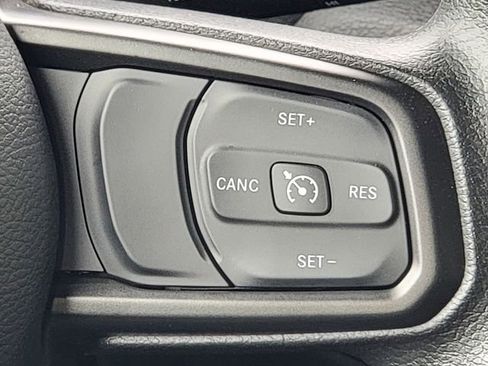 Certified 2025 Jeep Wrangler Sport AWD/4WD image 34