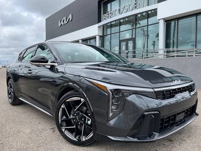 New 2026 Kia K4 GT-Line w/ GT-Line Premium Package
