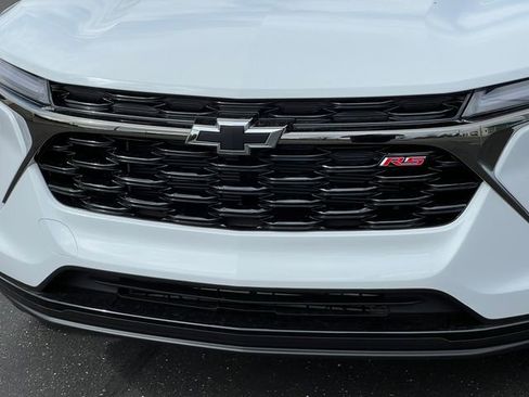 New 2026 Chevrolet Trax RS w/ Sunroof Package FWD image 34