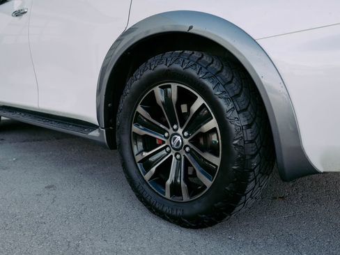 Used 2017 Nissan Armada Platinum image 8