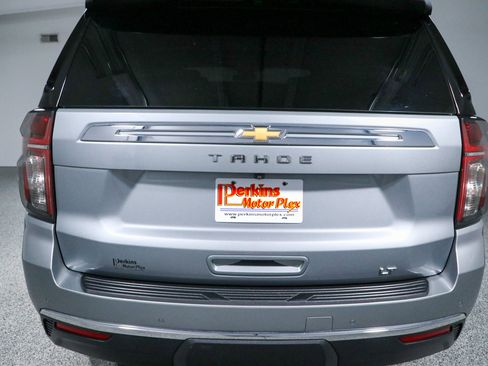Used 2024 Chevrolet Tahoe LT w/ LT Signature Package RWD image 8